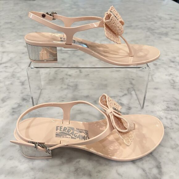Salvatore Ferragamo Pale Pink Perala Jelly Buckle Lace Bow Sandals Heels Size 7 - Picture 2 of 12